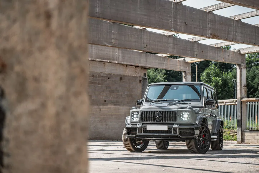Check our price and buy Kahn Design carbon fiber body kit set for Mercedes-Benz G-class W463A
