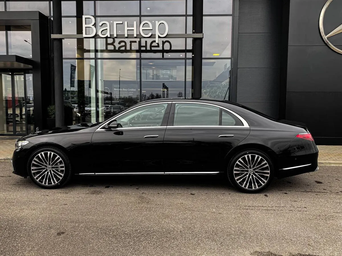 Check price and buy New Mercedes-Benz S-class 350 d Long 4MATIC VII (W223) For Sale