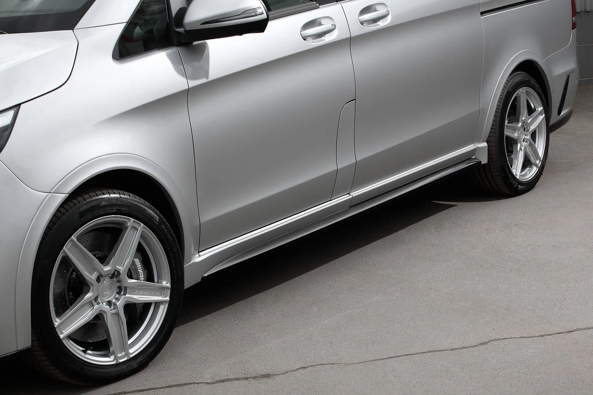 Check our price and buy Topcar Design carbon fiber body kit set for Mercedes V-class