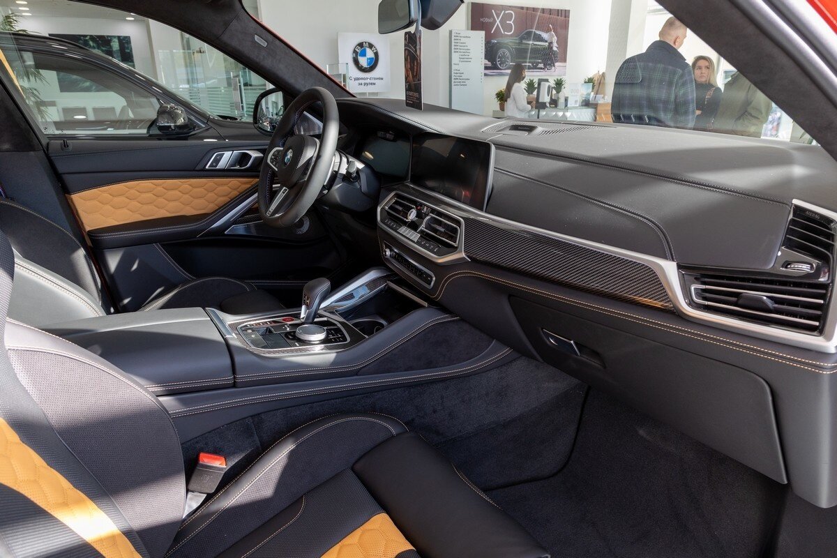 Check price and buy New BMW X6 M (F96) For Sale