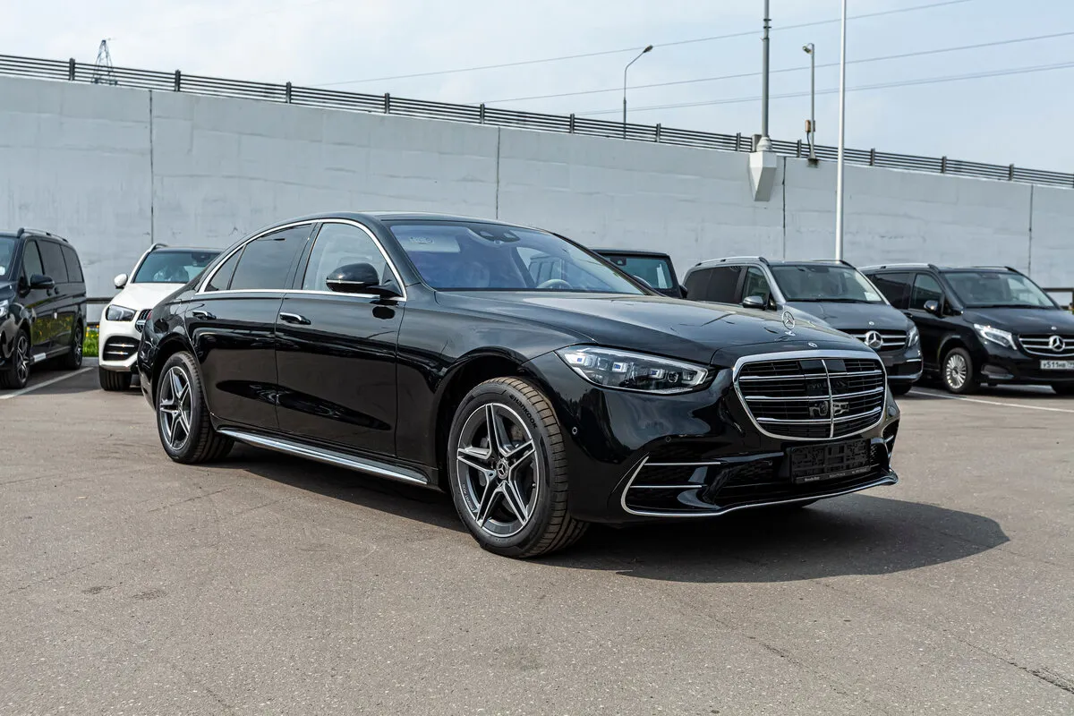 Check price and buy New Mercedes-Benz S-Class 450 Long (W223) For Sale