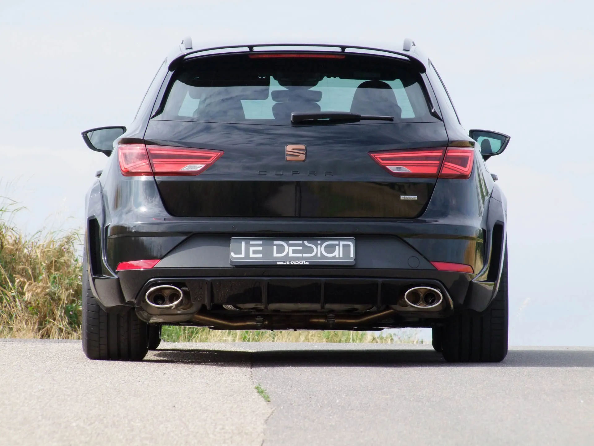 Check our price and buy JE Design body kit for Seat Leon ST FR + Cupra!