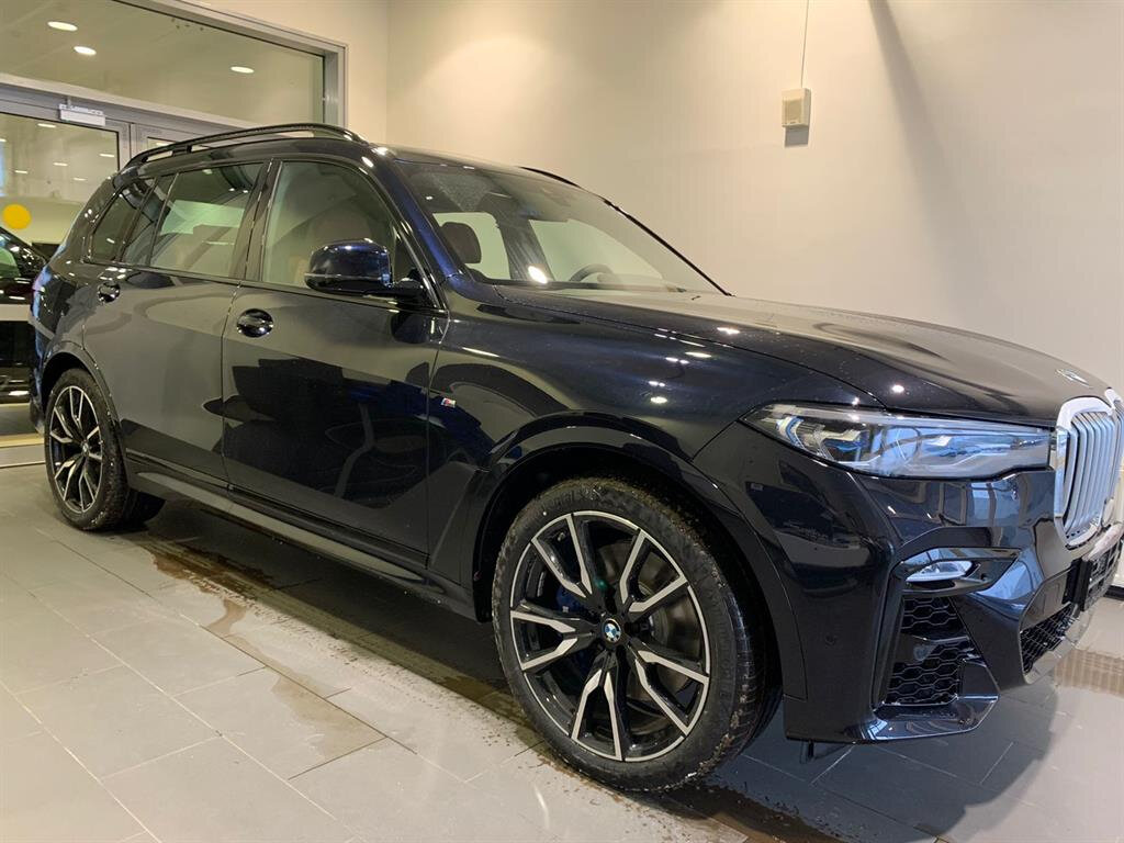 Check price and buy New BMW X7 40d (G07) For Sale
