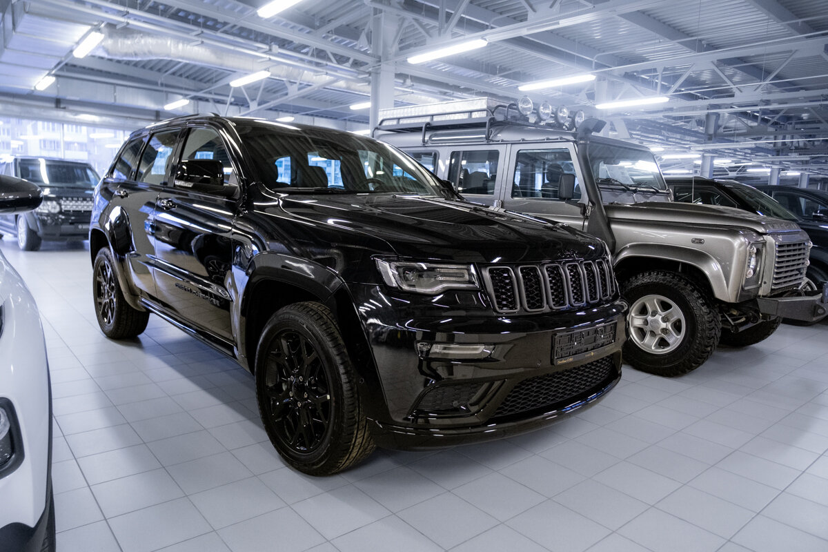 Check price and buy New Jeep Grand Cherokee (WK2) Restyling For Sale