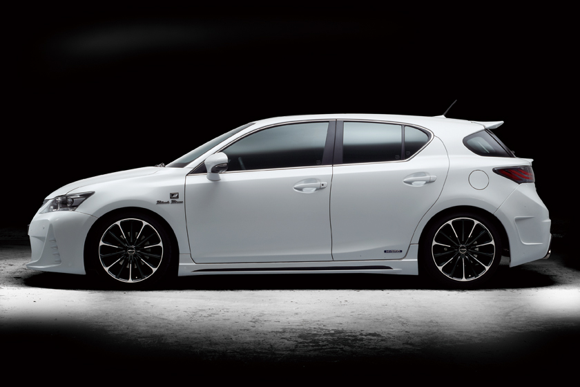 Check our price and buy Wald body kit for Lexus CT 200h