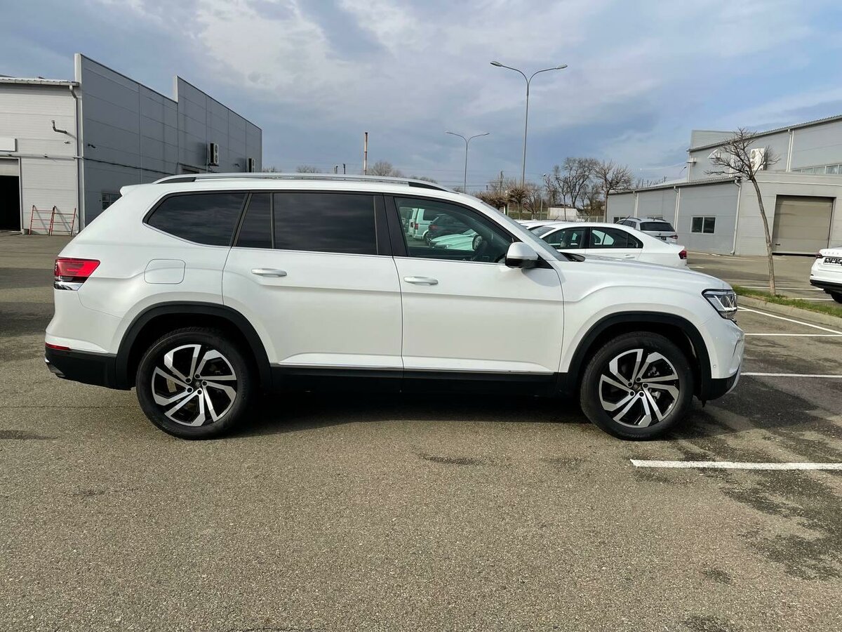 Check price and buy New Volkswagen Teramont Restyling For Sale