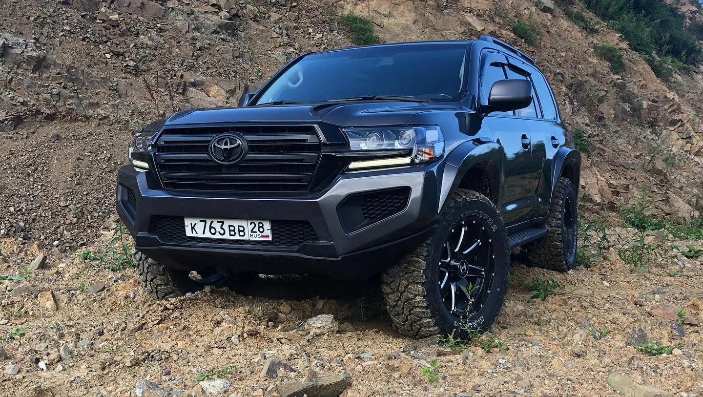 Check our price and buy Shikari body kit for Toyota Land Cruiser 200
