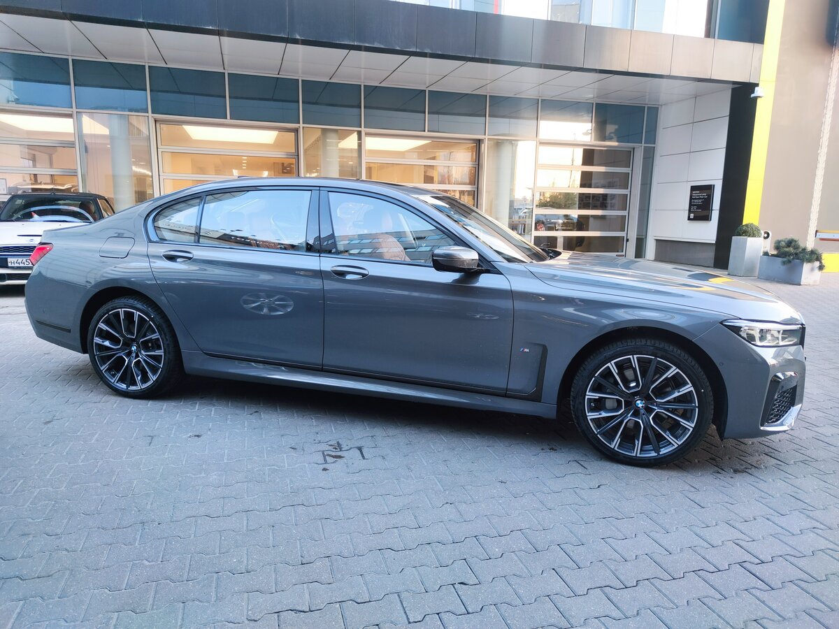 Buy New BMW 7 series Long 730Ld xDrive (G11/G12) Restyling