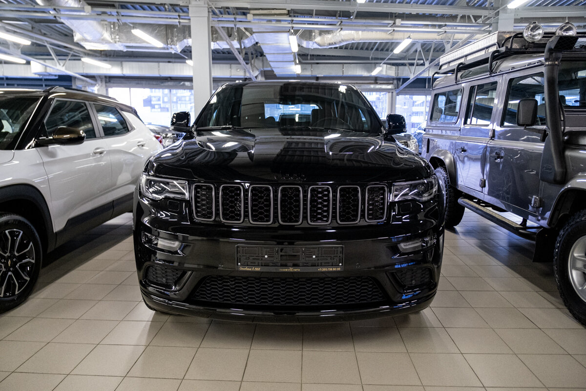 Check price and buy New Jeep Grand Cherokee (WK2) Restyling For Sale