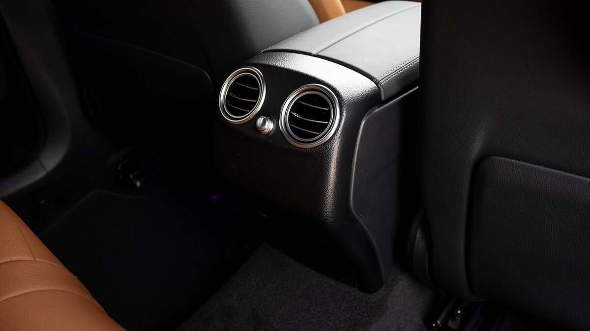 Check price and buy New Mercedes-Benz GLC Coupe 300 (C253) Restyling For Sale