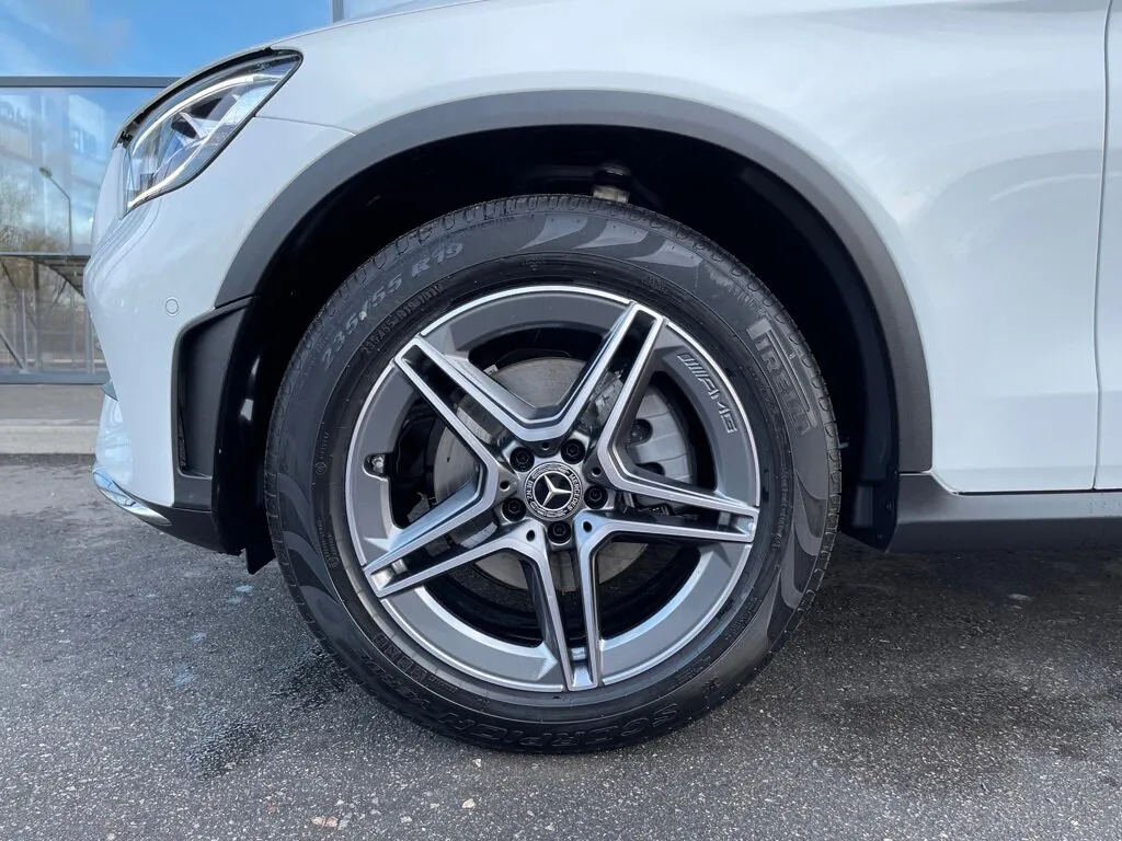 Check price and buy New Mercedes-Benz GLC Coupe 300 (C253) Restyling For Sale