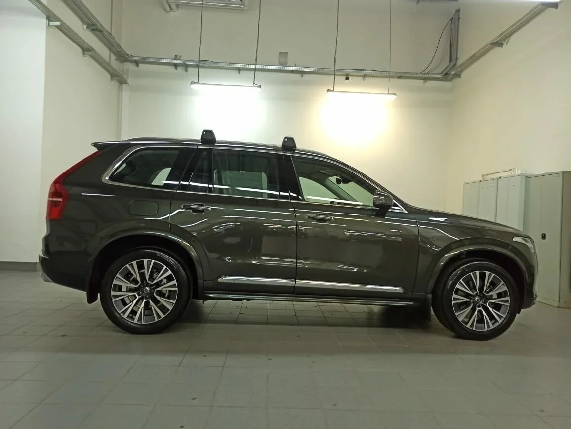 Check price and buy New Volvo XC90 Restyling For Sale