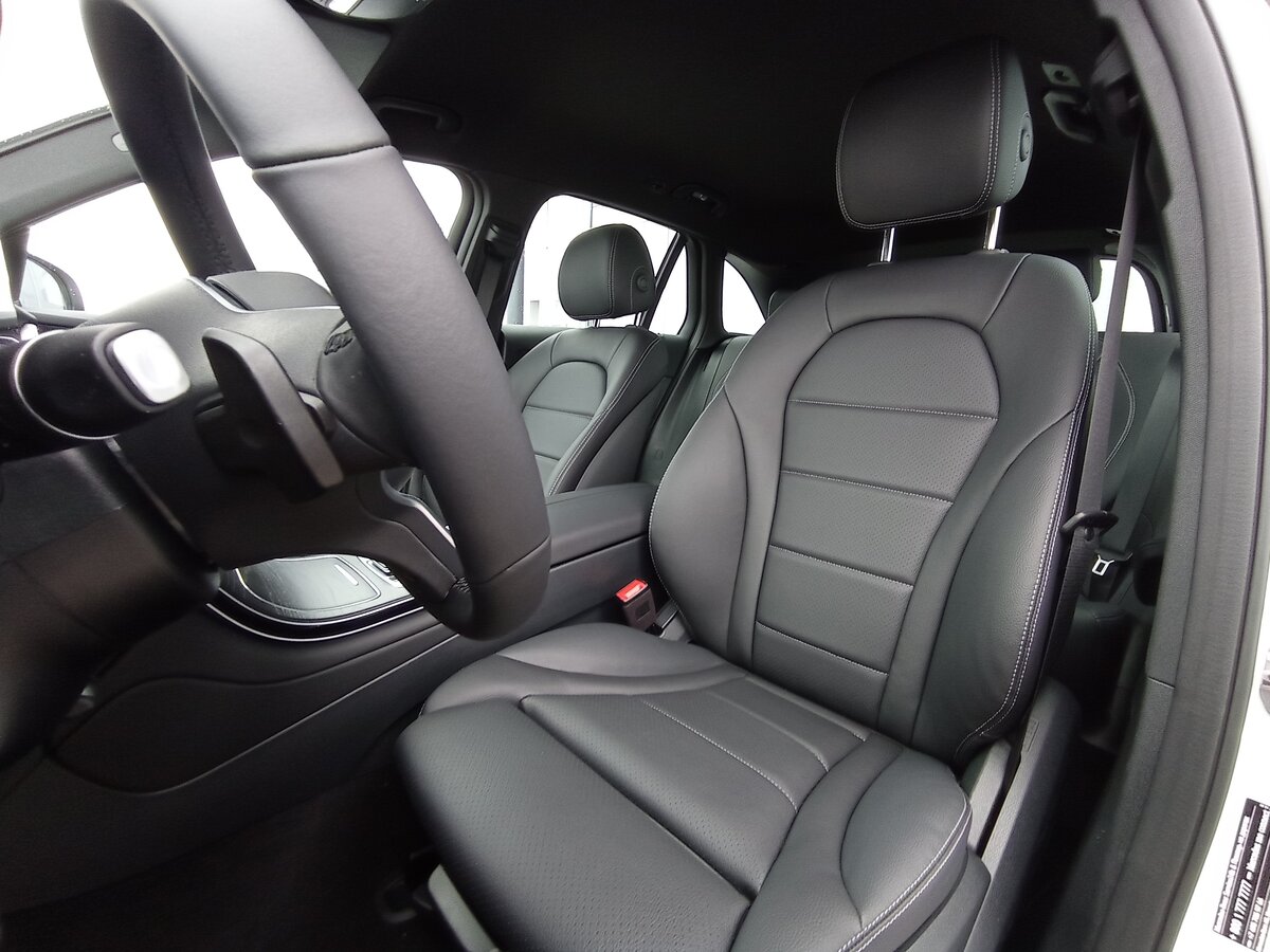 Check price and buy New Mercedes-Benz GLC 200 (X253) Restyling For Sale