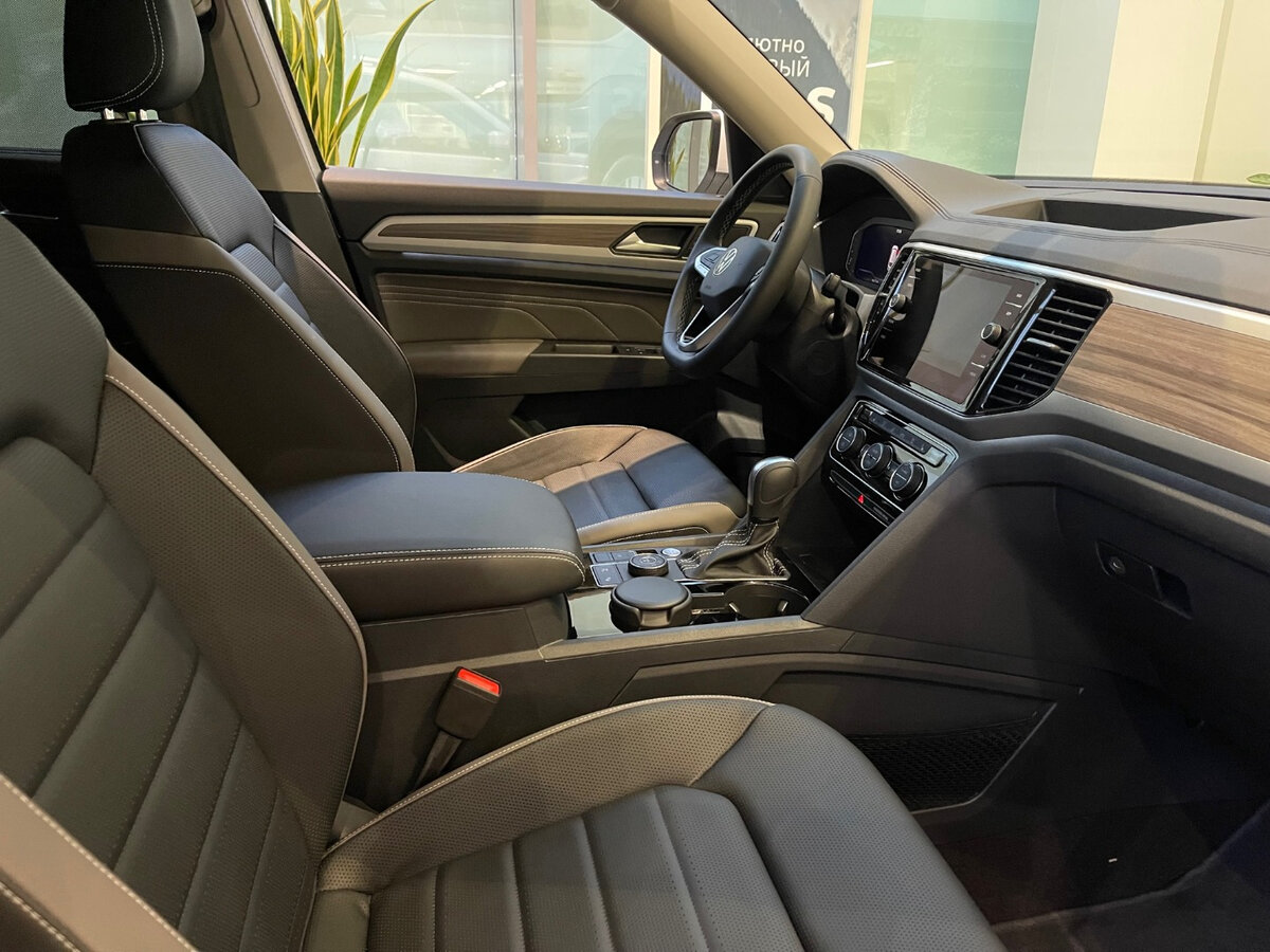 Check price and buy New Volkswagen Teramont Restyling For Sale