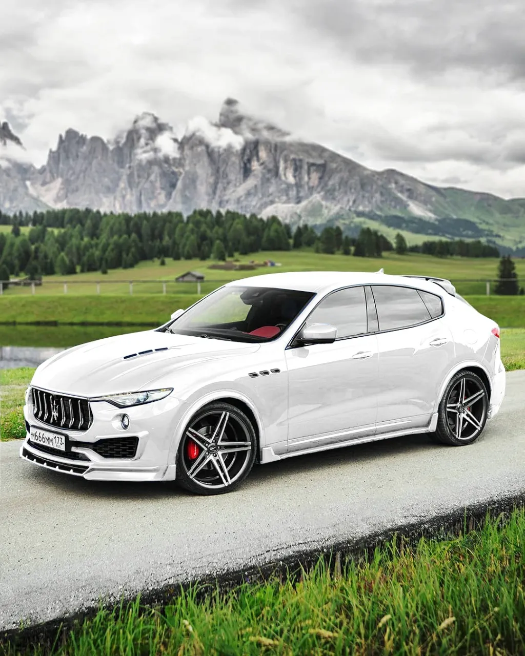 Check our price and buy Renegade Design body kit for Maserati Levante