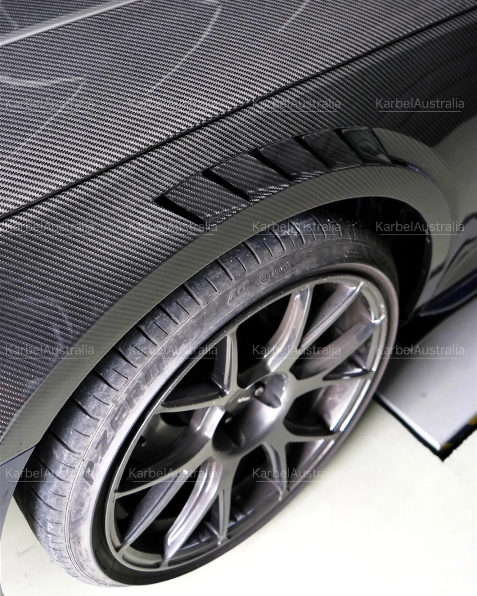 Check our price and buy Karbel Carbon Fiber Body kit set for Audi S4 B9