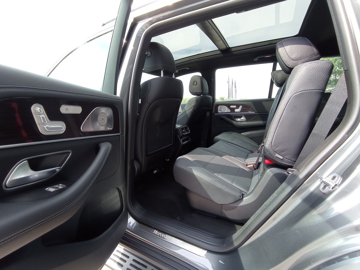 Check price and buy New Mercedes-Benz GLS 400 d (X167) For Sale