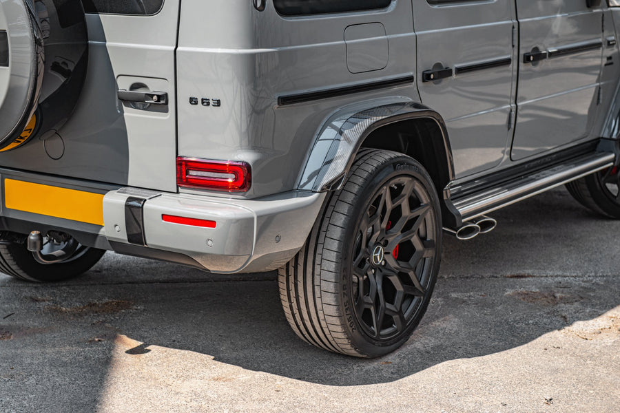 Check our price and buy Kahn Design carbon fiber body kit set for Mercedes-Benz G-class W463A
