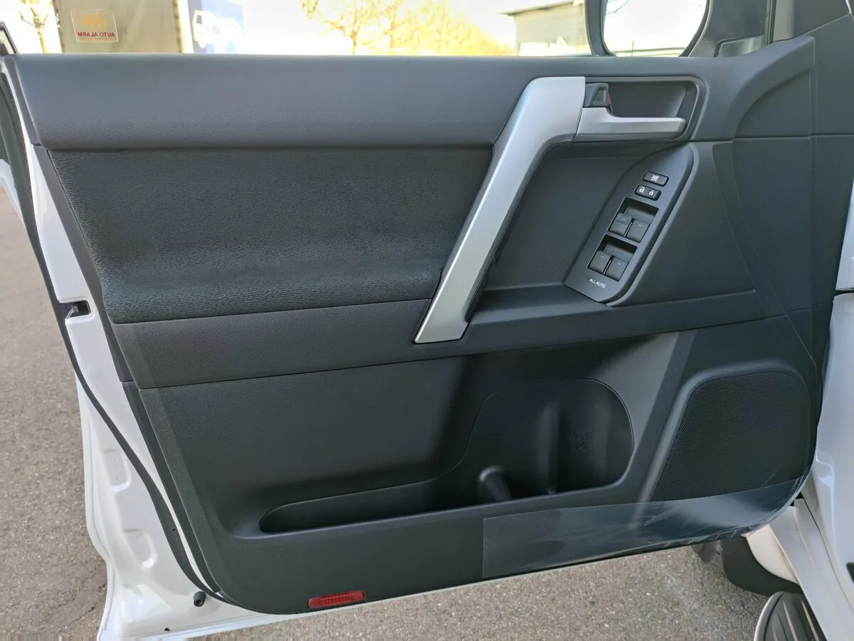 Check price and buy New Toyota Land Cruiser Prado 150 Series Restyling 3 For Sale