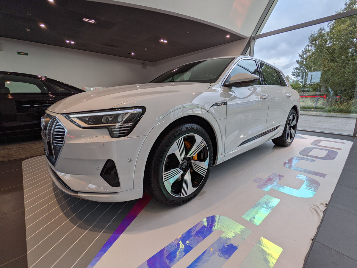 Buy New Audi E-Tron 55