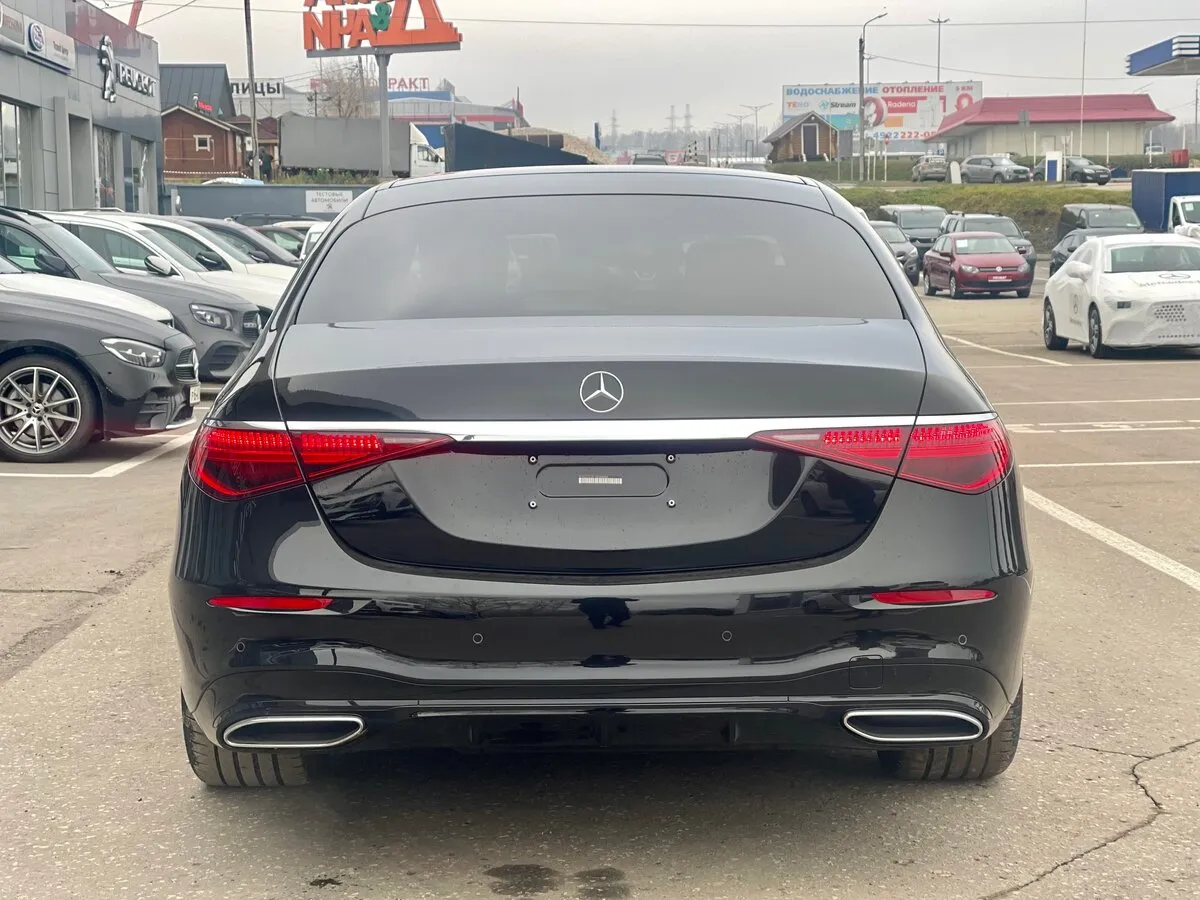 Check price and buy New Mercedes-Benz S-Class 350 d Long 4MATIC (W223) For Sale