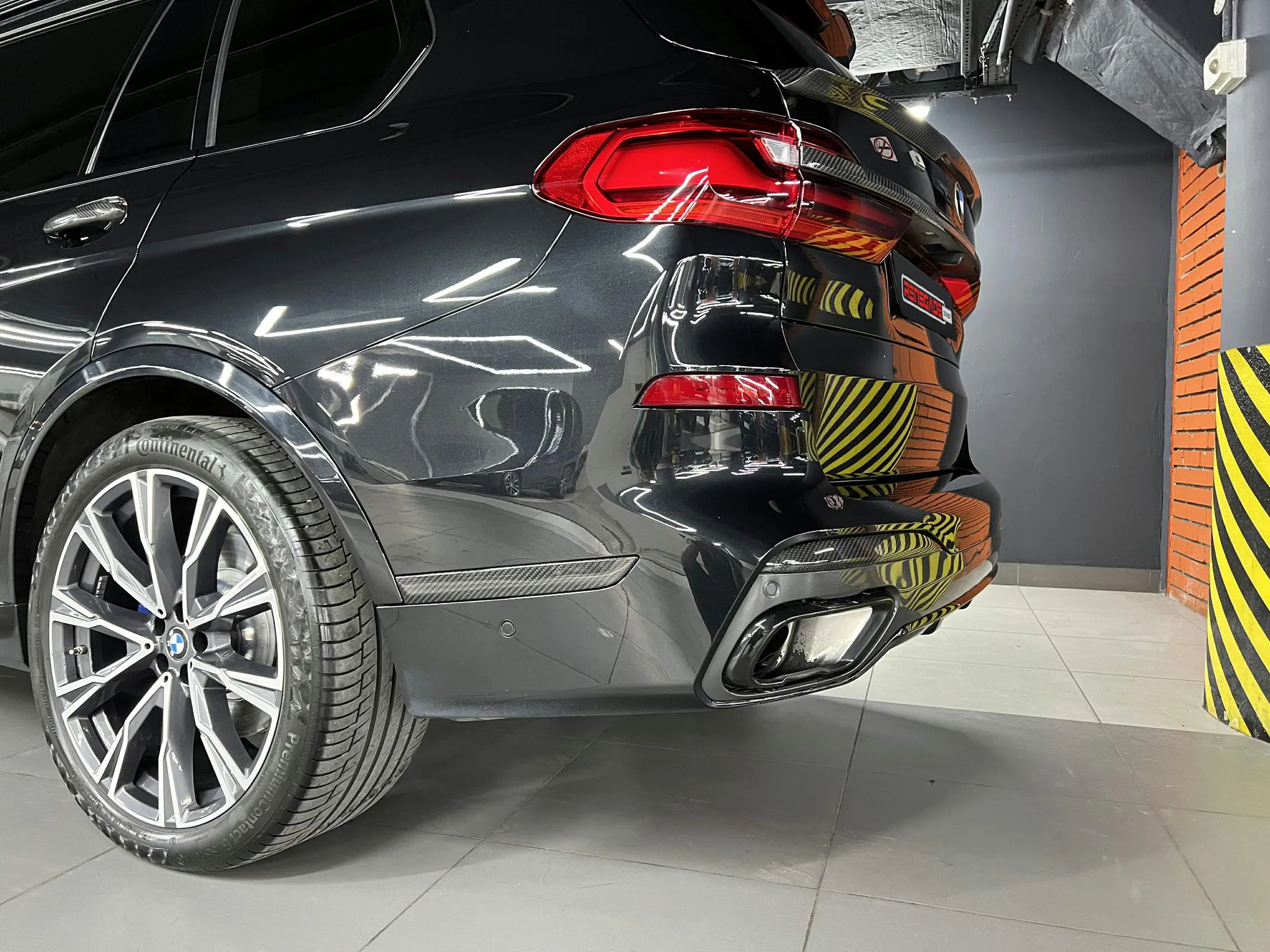 Check our price and buy Renegade Design body kit for BMW X7 G07