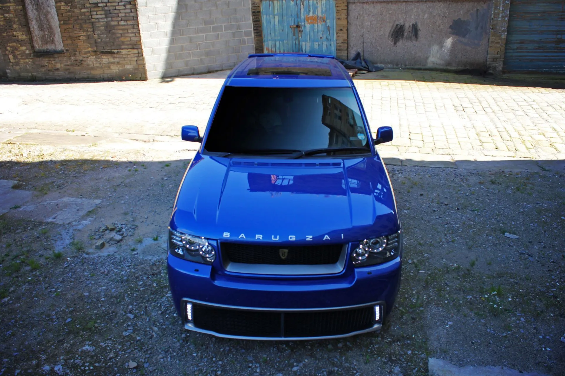 Check our price and buy Barugzai Classic body kit for Land Rover Range Rover Vogue