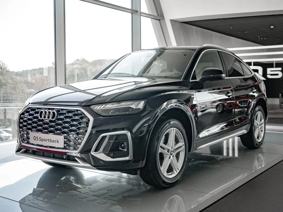 Check price and buy New Audi Q5 Sportback 45 TFSI (FY) For Sale