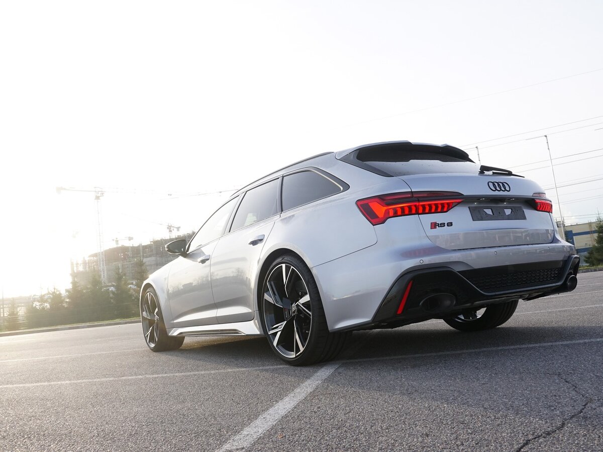 Buy New Audi RS 6 (C8)