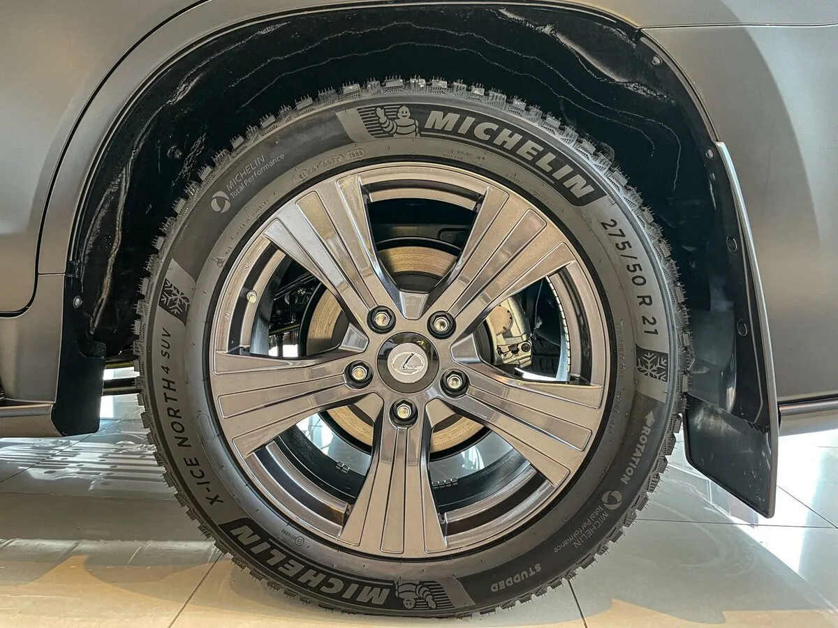 Buy New Lexus LX 570 Restyling 2