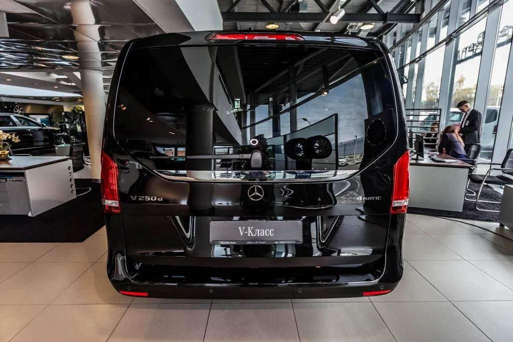 Check price and buy New Mercedes-Benz V-Class L 250 d Long For Sale