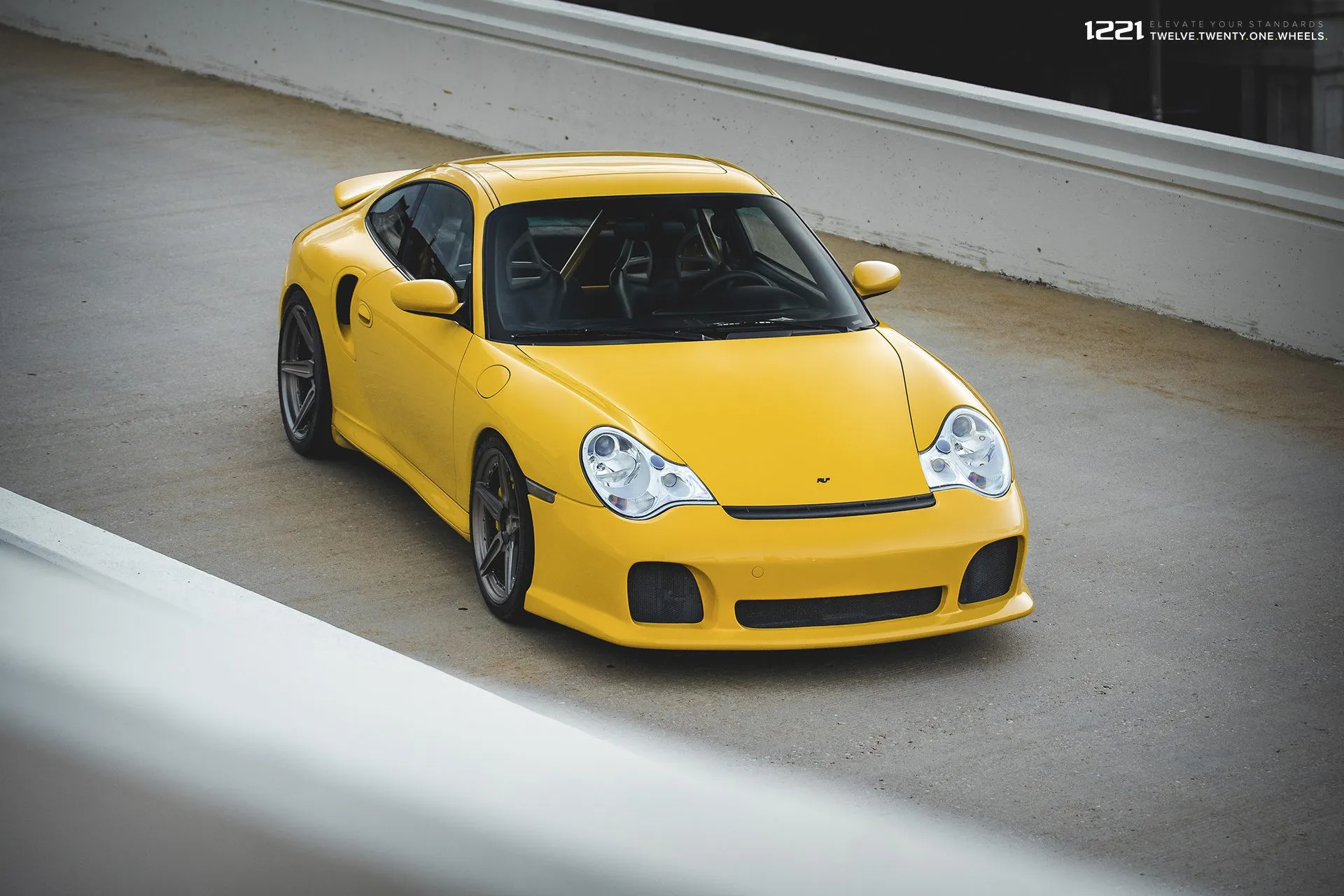 1221 Wheels 0551 AP3 SPORT3.0 on Porsche 911 Carrera Turbo — rear 3/4 view