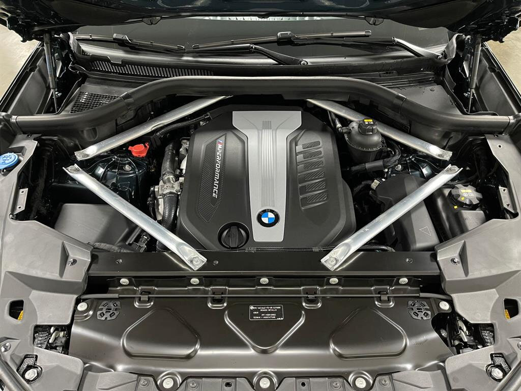 Buy New BMW X5 M50d (G05)