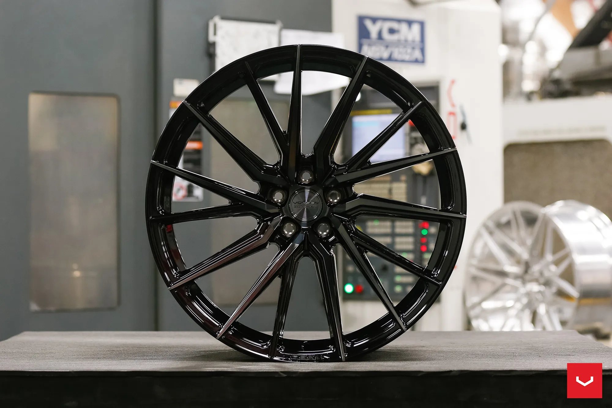 Vossen HF4T (Hybrid Forged Series)