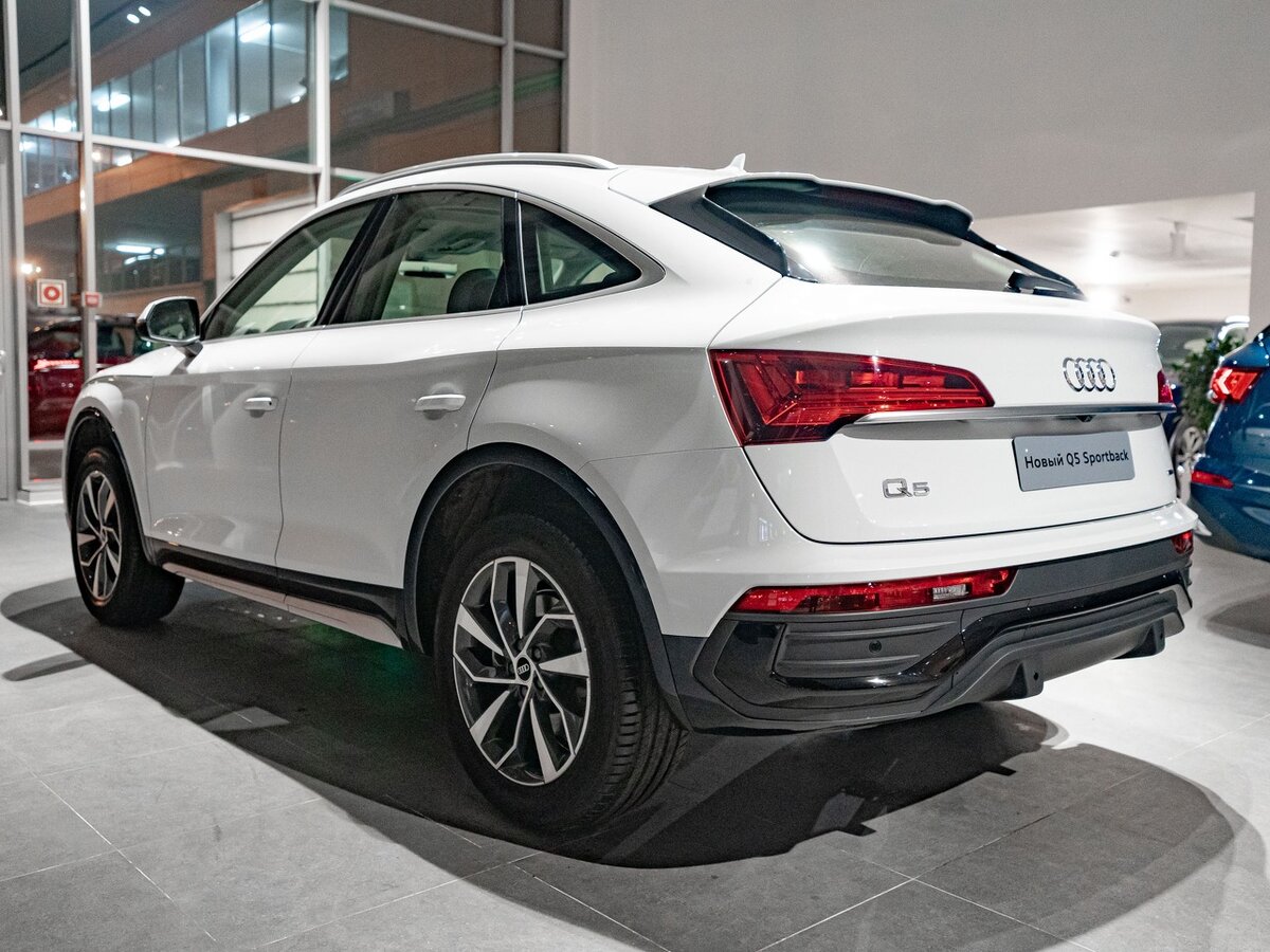 Check price and buy New Audi Q5 Sportback 45 TFSI (FY) For Sale