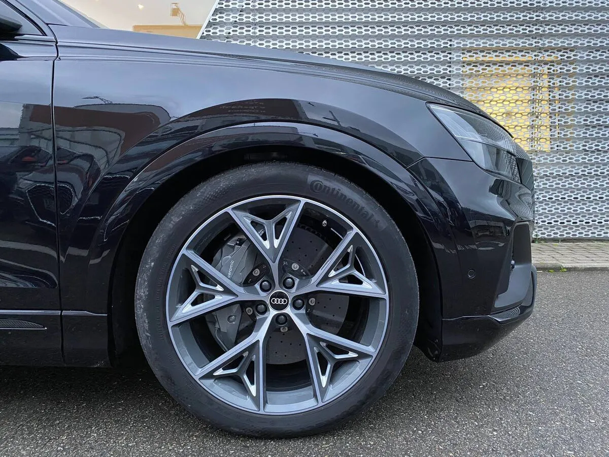 Buy New Audi SQ8 (4M)