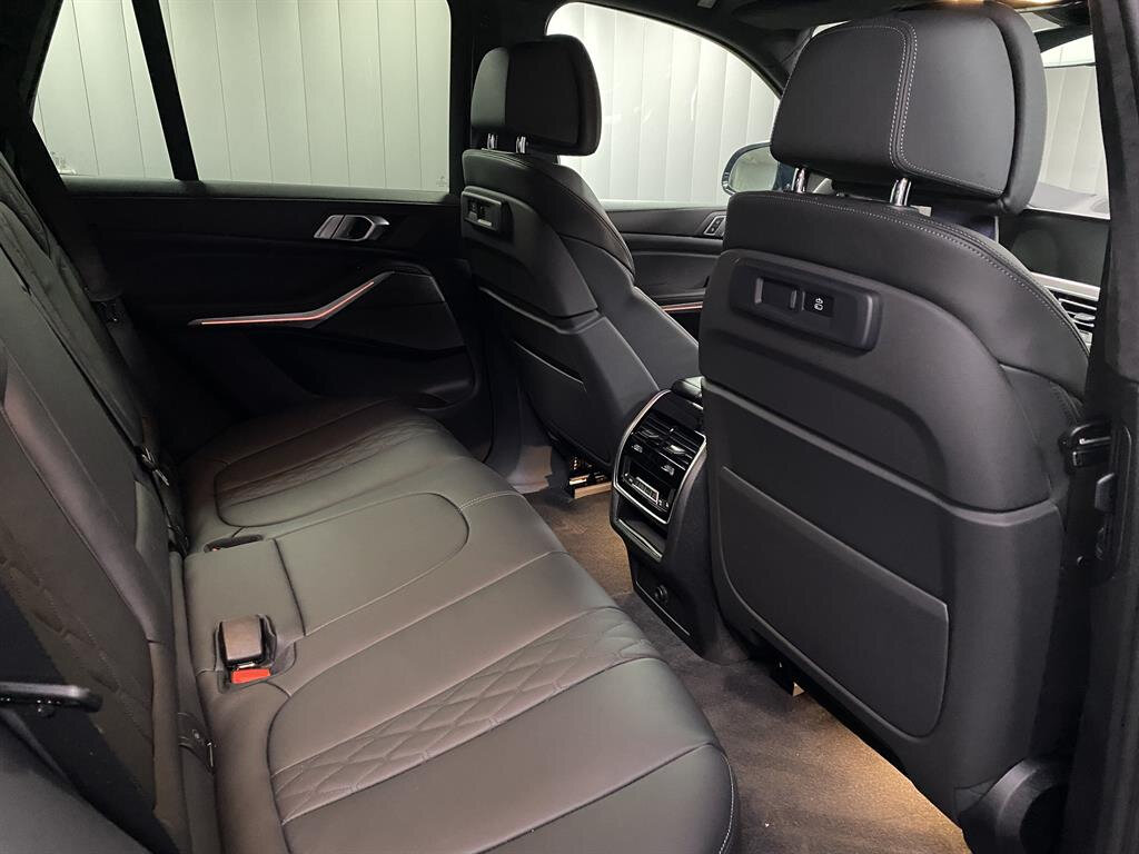 Check price and buy New BMW X5 40d (G05) For Sale