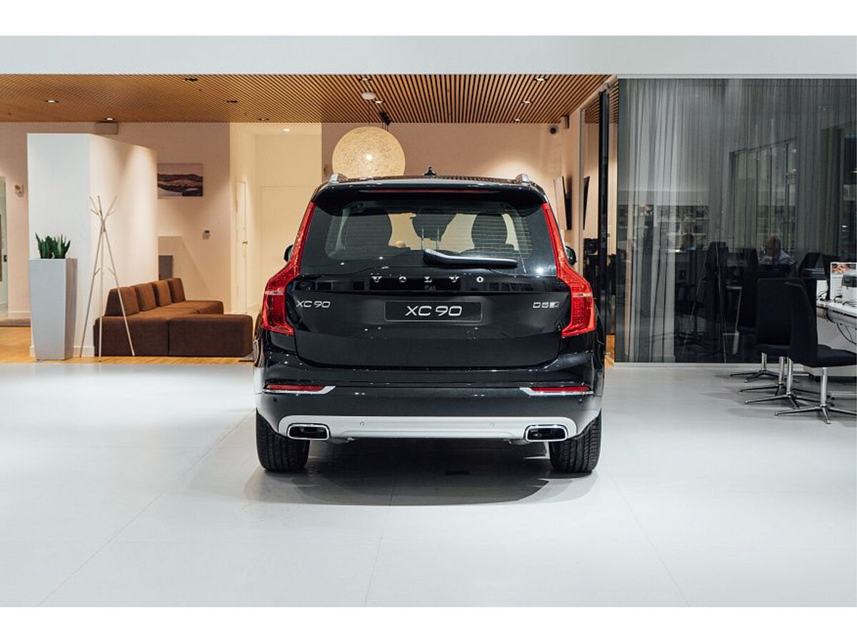 Check price and buy New Volvo XC90 Restyling For Sale