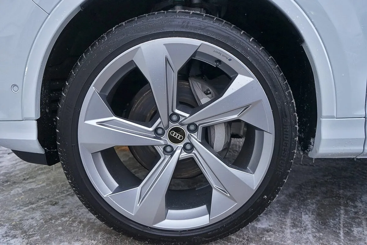 Check price and buy New Audi Q7 45 TDI (4M) Restyling For Sale