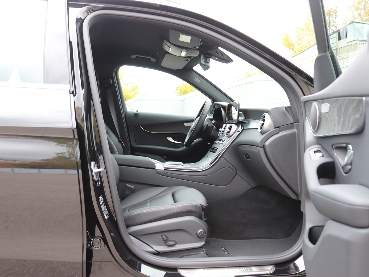 Check price and buy New Mercedes-Benz GLC 200 (X253) Restyling For Sale