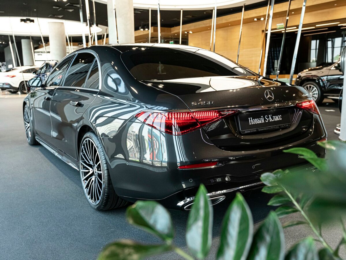 Check price and buy New Mercedes-Benz S-Class 450 Long (W223) For Sale