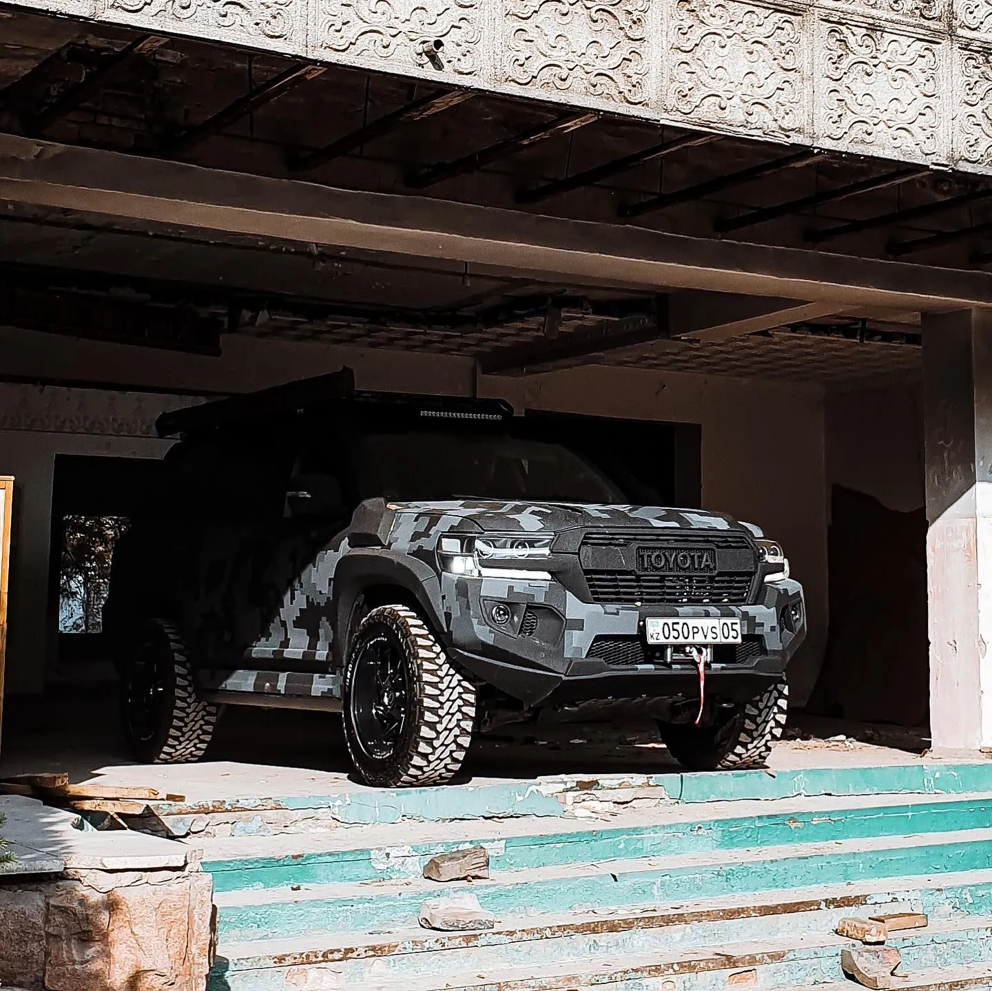 Check our price and buy Shikari body kit for Toyota Land Cruiser 200