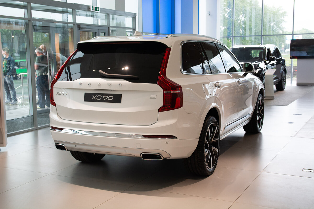 Check price and buy New Volvo XC90 Restyling For Sale