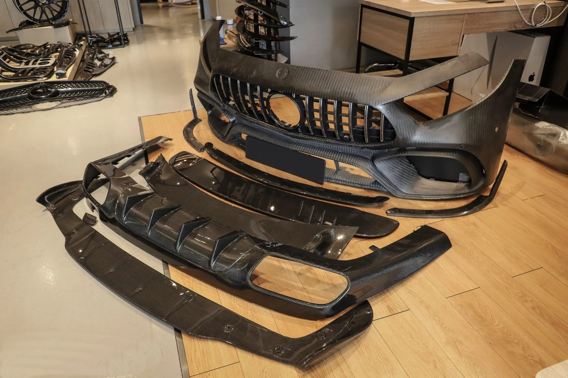 Check price and buy Carbon Fiber Body kit set for Mercedes-Benz AMG GT X290