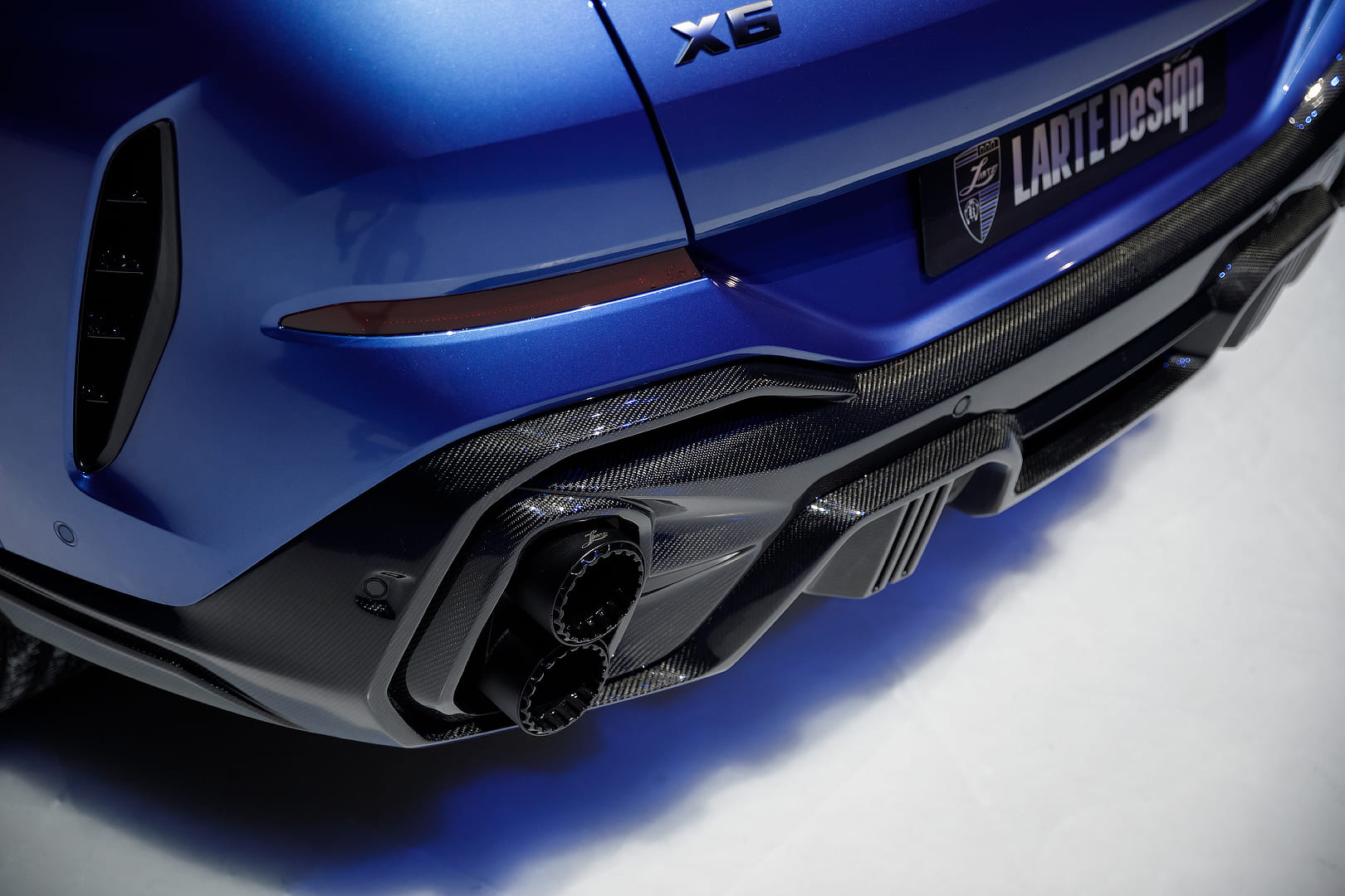 Check price and buy LARTE Design body kit for BMW X6 G06