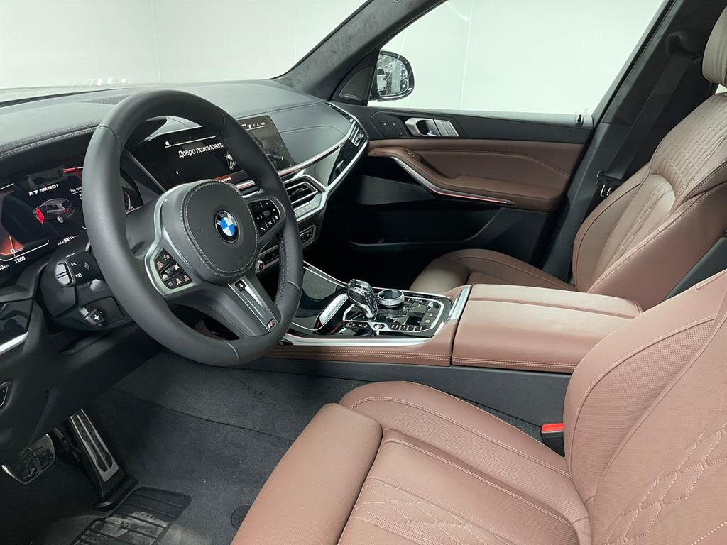 Check price and buy New BMW X7 M50i (G07) For Sale