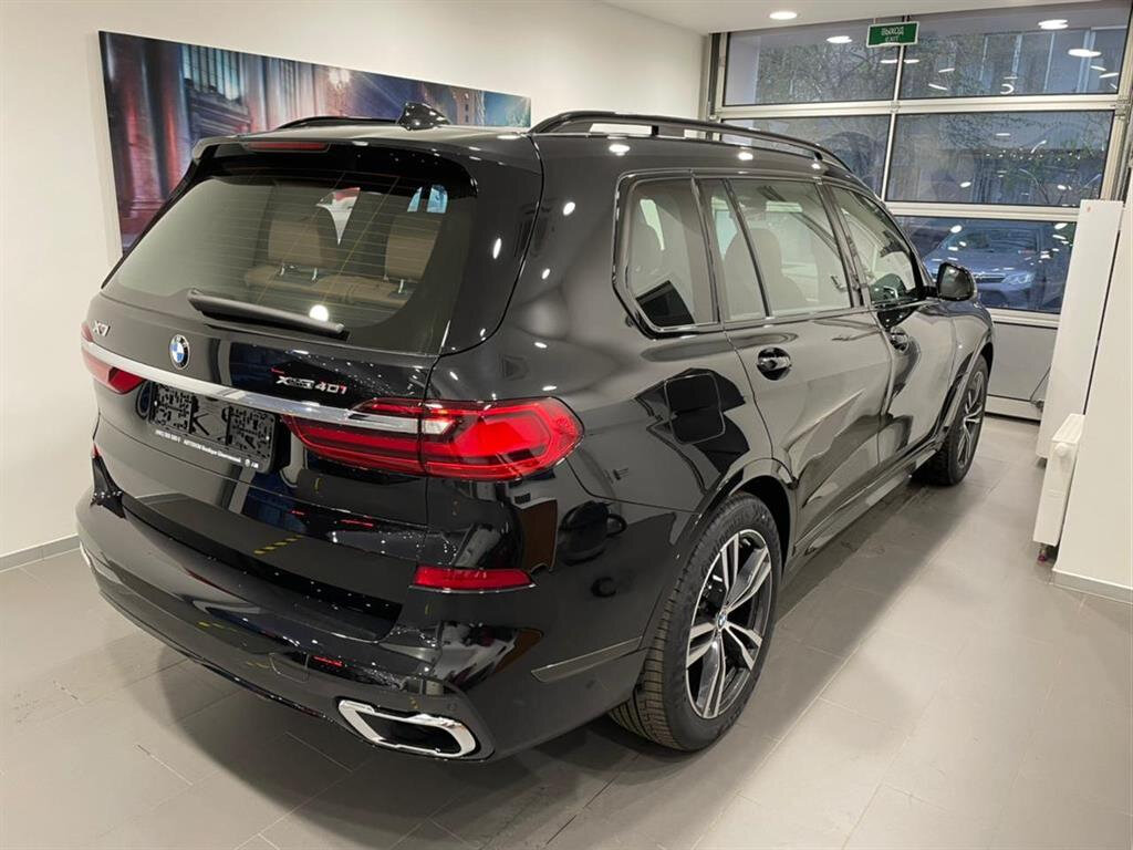 Check price and buy New BMW X7 40i (G07) For Sale