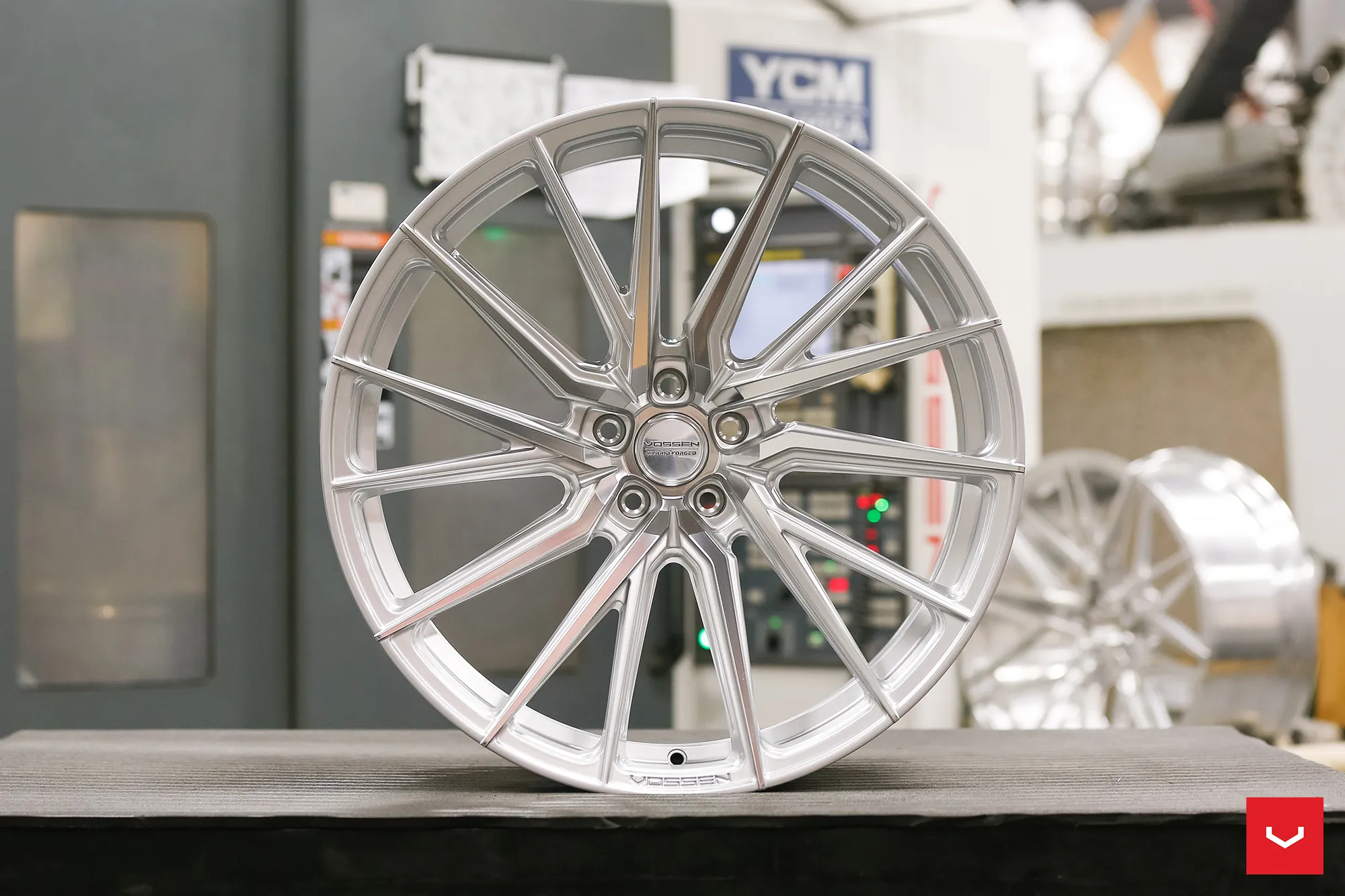 Vossen HF4T (Hybrid Forged Series)
