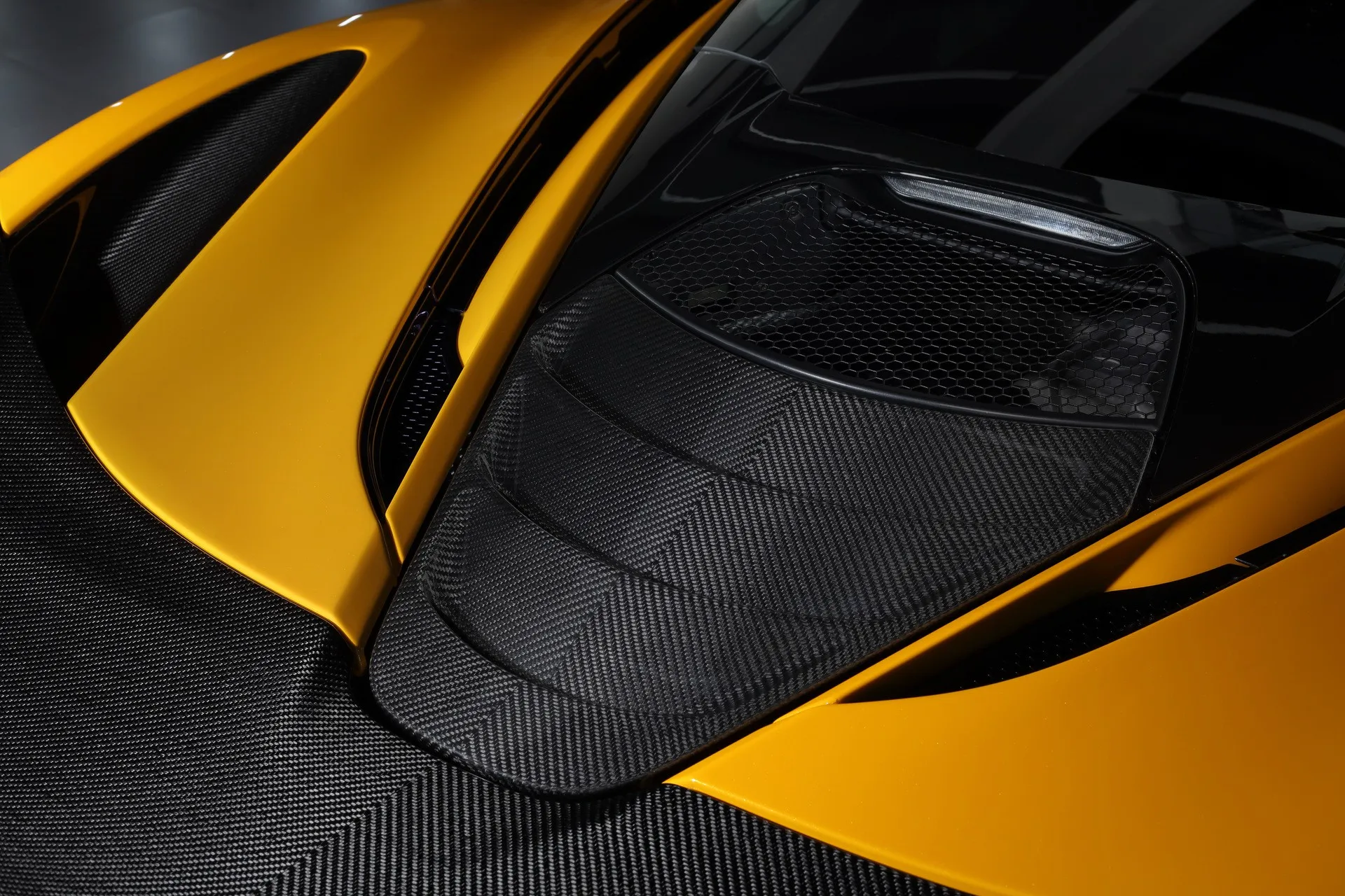 Topcar Design body kit for McLaren 720s