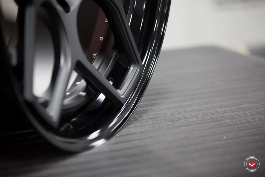 Vossen CG 205 3 PIECE 3-piece forged wheel — concave face detail